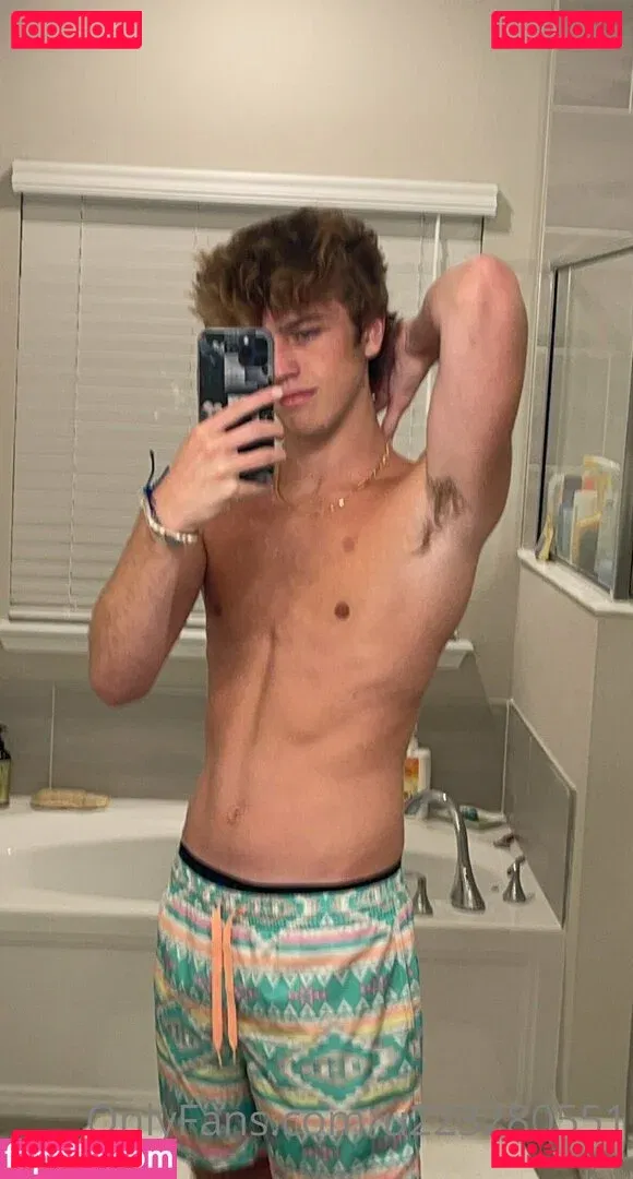 karsen.scott Onlyfans Photo Gallery 