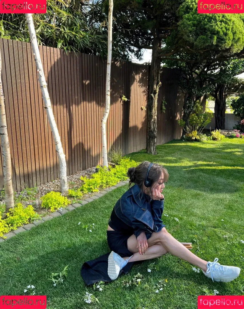 Jihyo Onlyfans Photo Gallery 