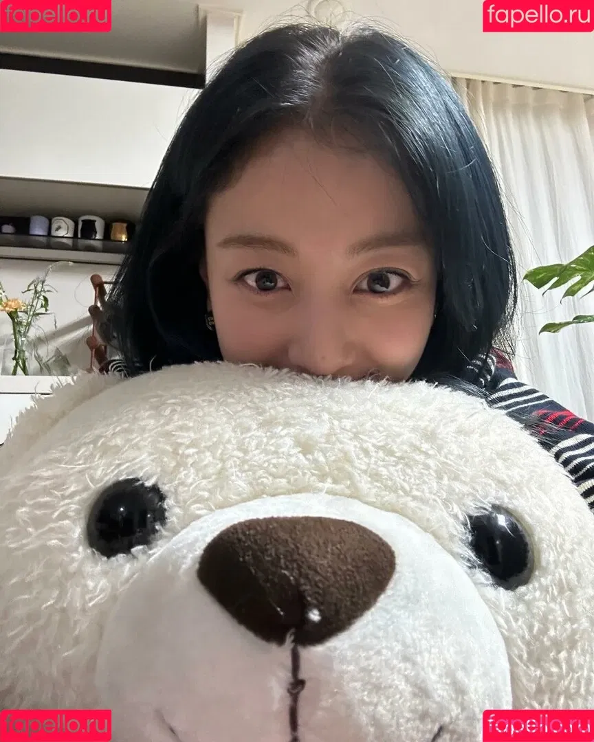 Jihyo Onlyfans Photo Gallery 