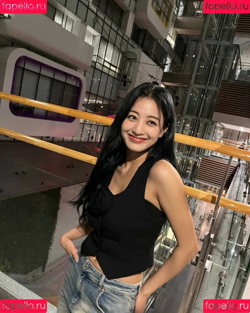 Jihyo Onlyfans Photo Gallery 