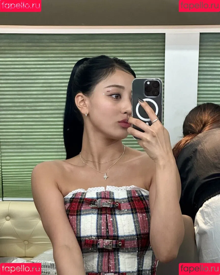 Jihyo Onlyfans Photo Gallery 