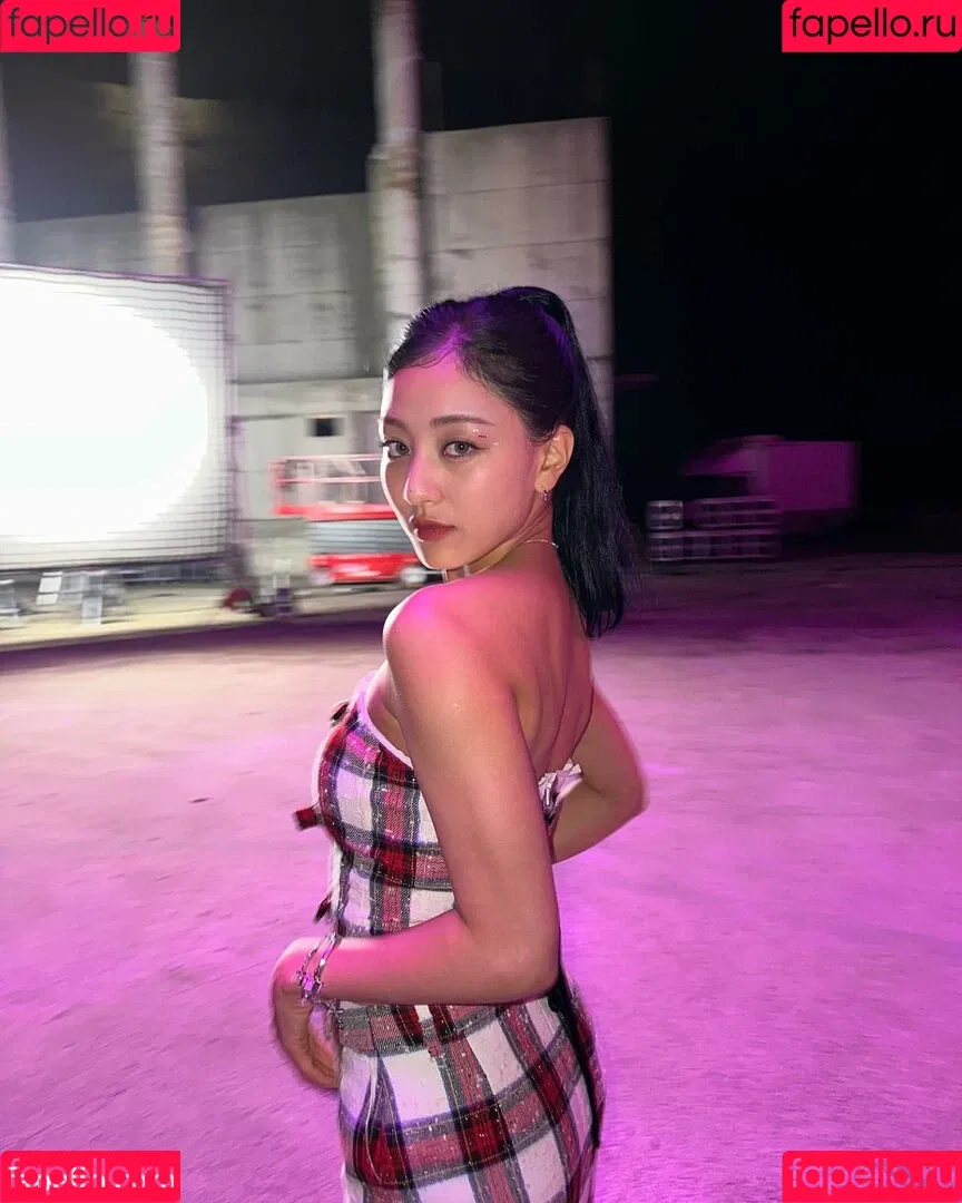 Jihyo Onlyfans Photo Gallery 