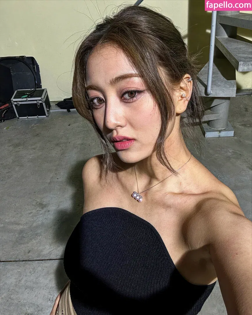 Jihyo Onlyfans Photo Gallery 