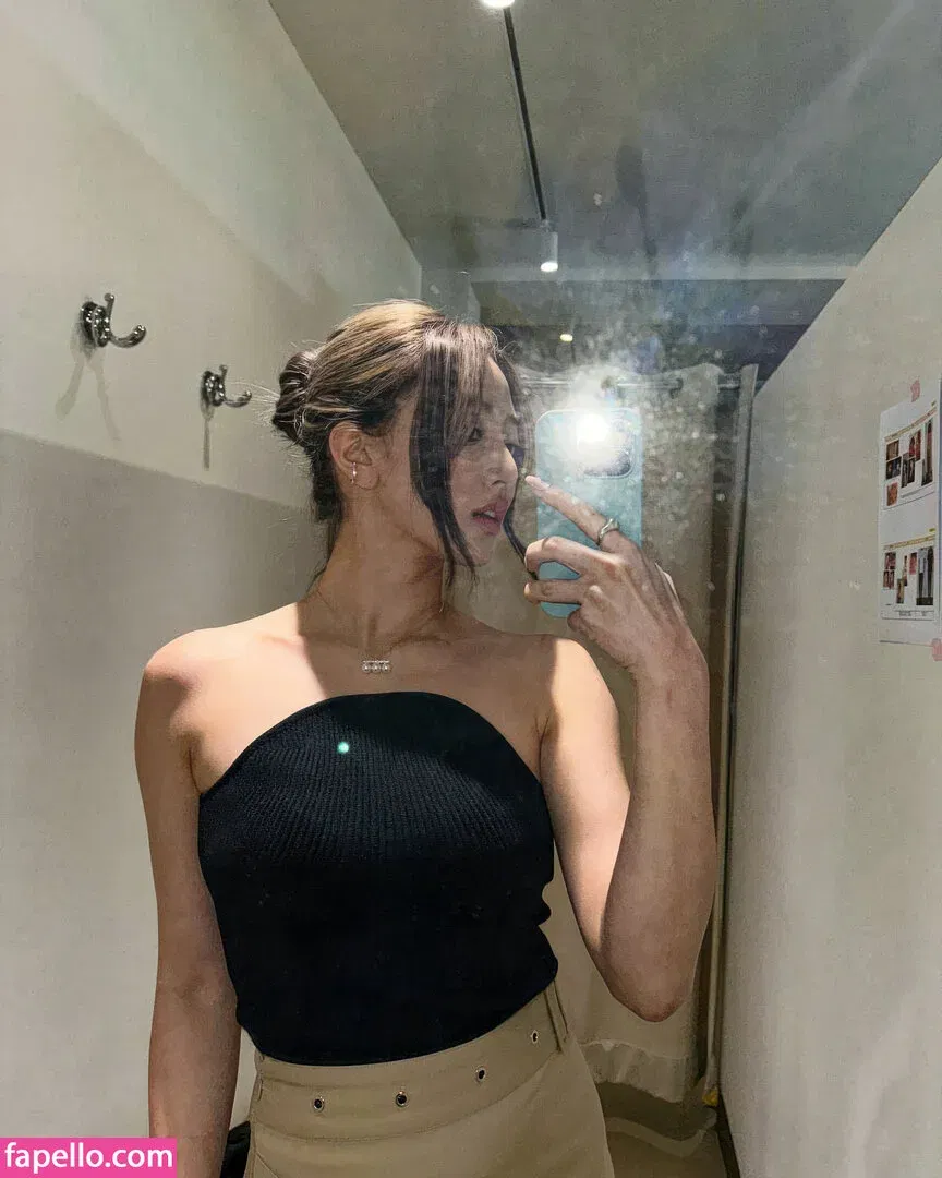 Jihyo Onlyfans Photo Gallery 