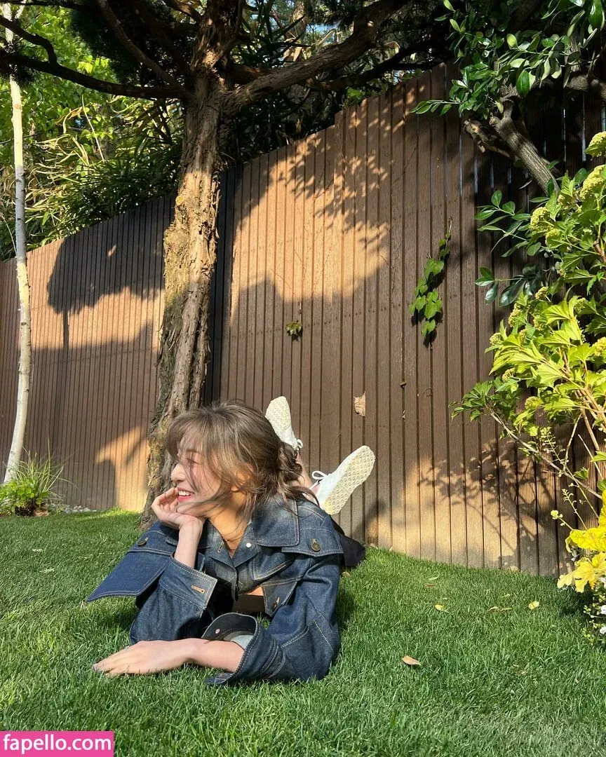 Jihyo Onlyfans Photo Gallery 