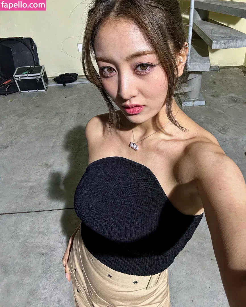 Jihyo Onlyfans Photo Gallery 
