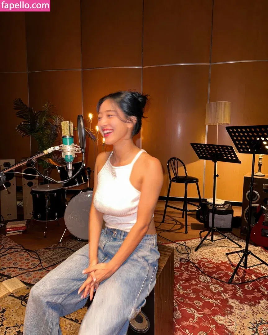 Jihyo Onlyfans Photo Gallery 