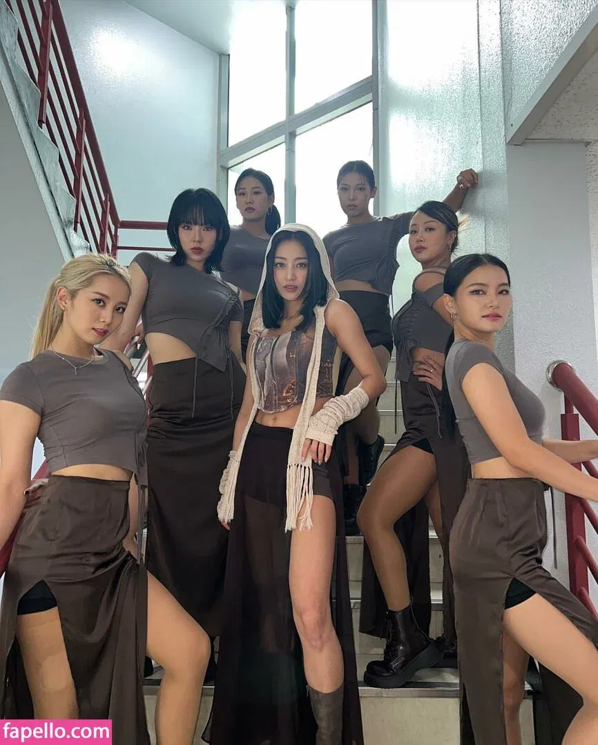 Jihyo Onlyfans Photo Gallery 