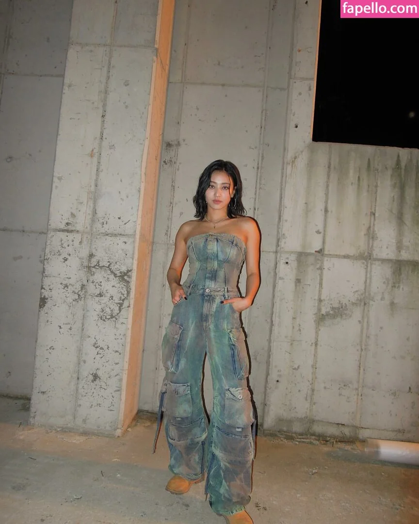 Jihyo Onlyfans Photo Gallery 