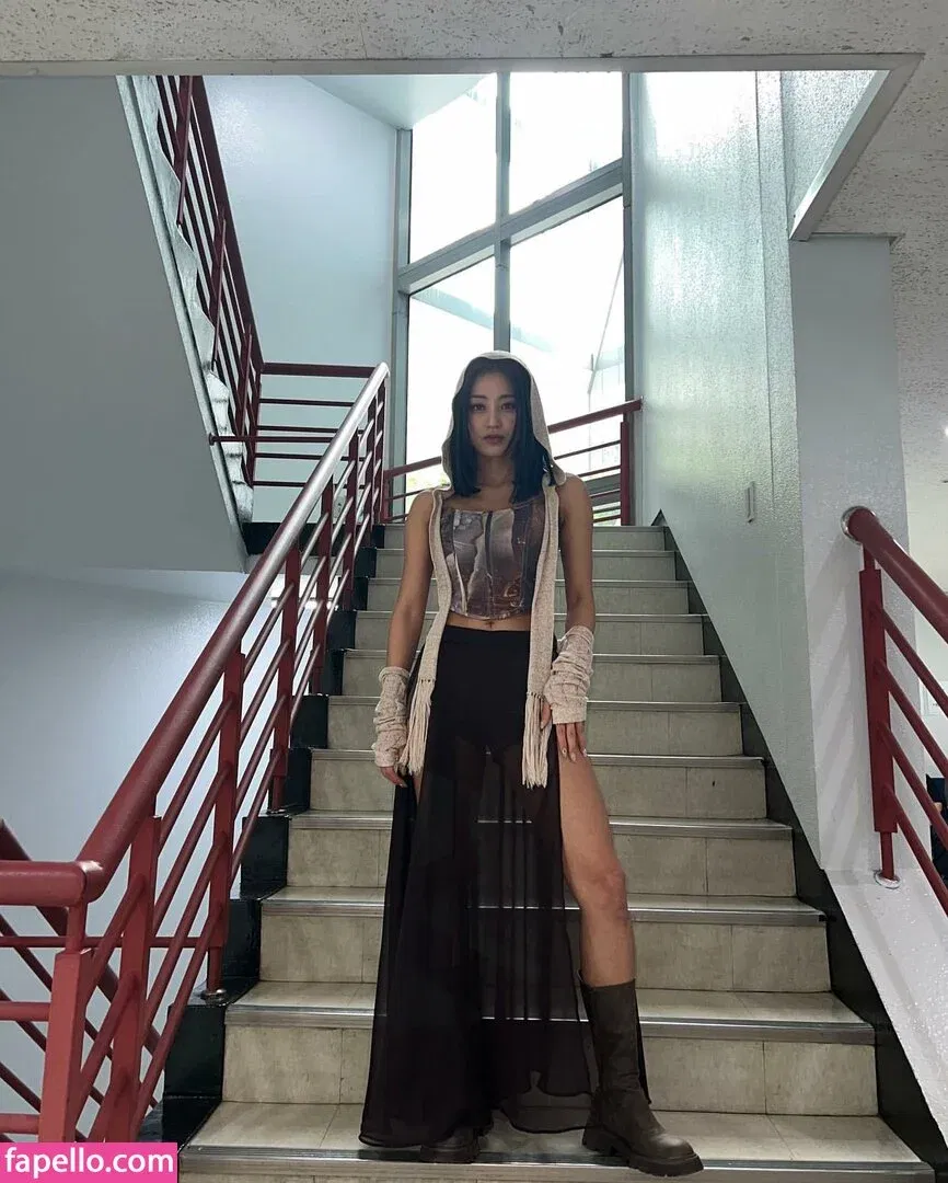 Jihyo Onlyfans Photo Gallery 