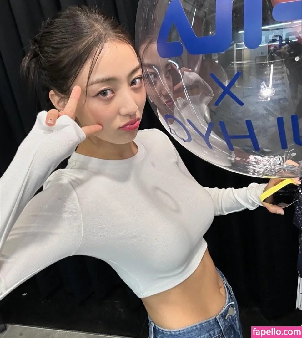 Jihyo Onlyfans Photo Gallery 