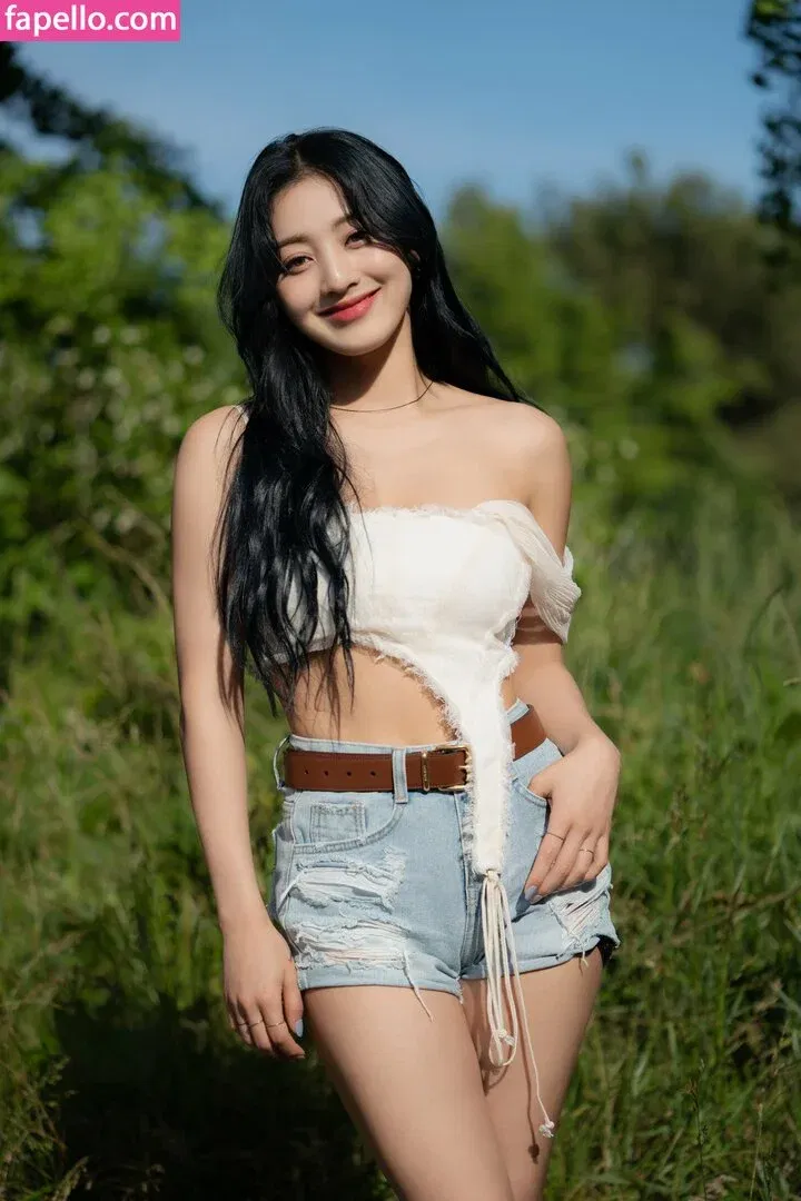 Jihyo Onlyfans Photo Gallery 