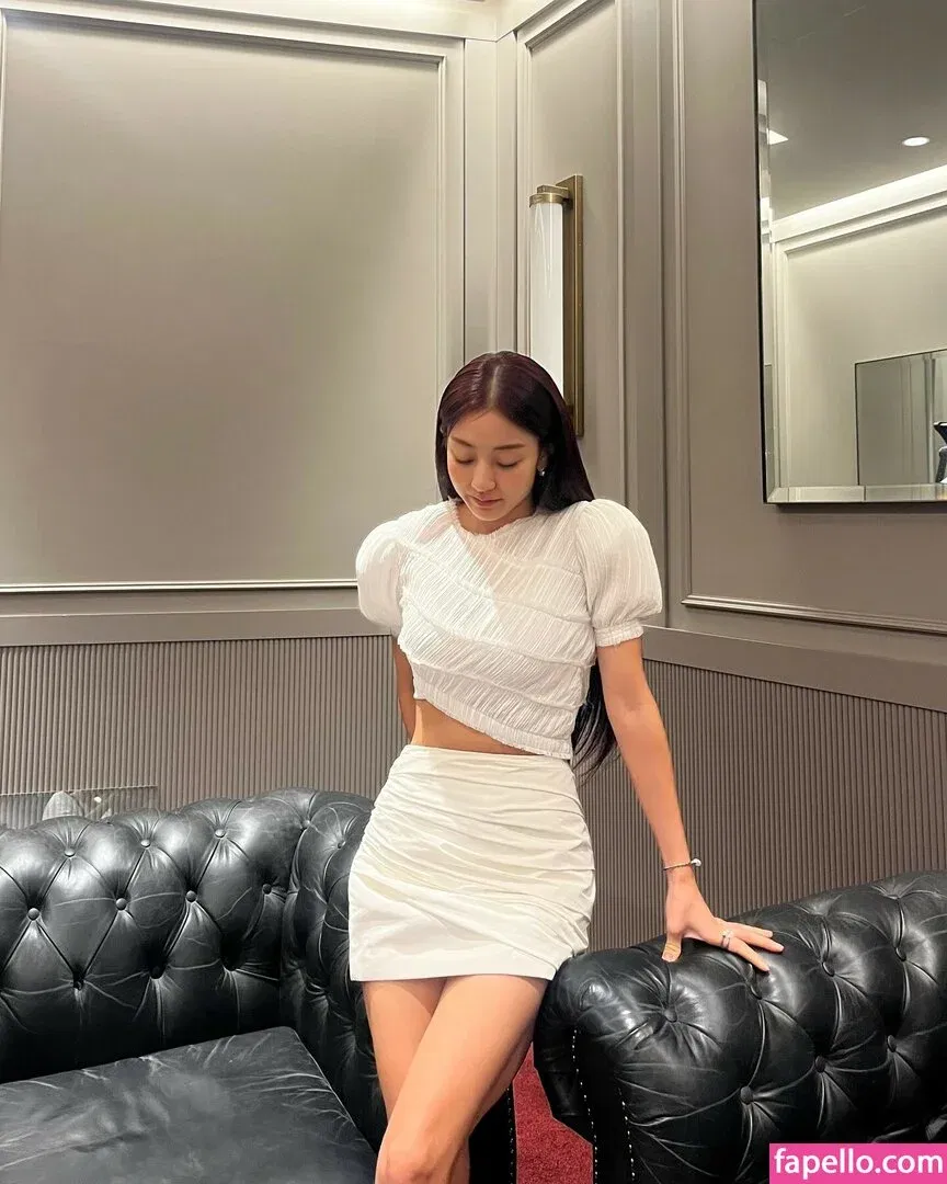 Jihyo Onlyfans Photo Gallery 