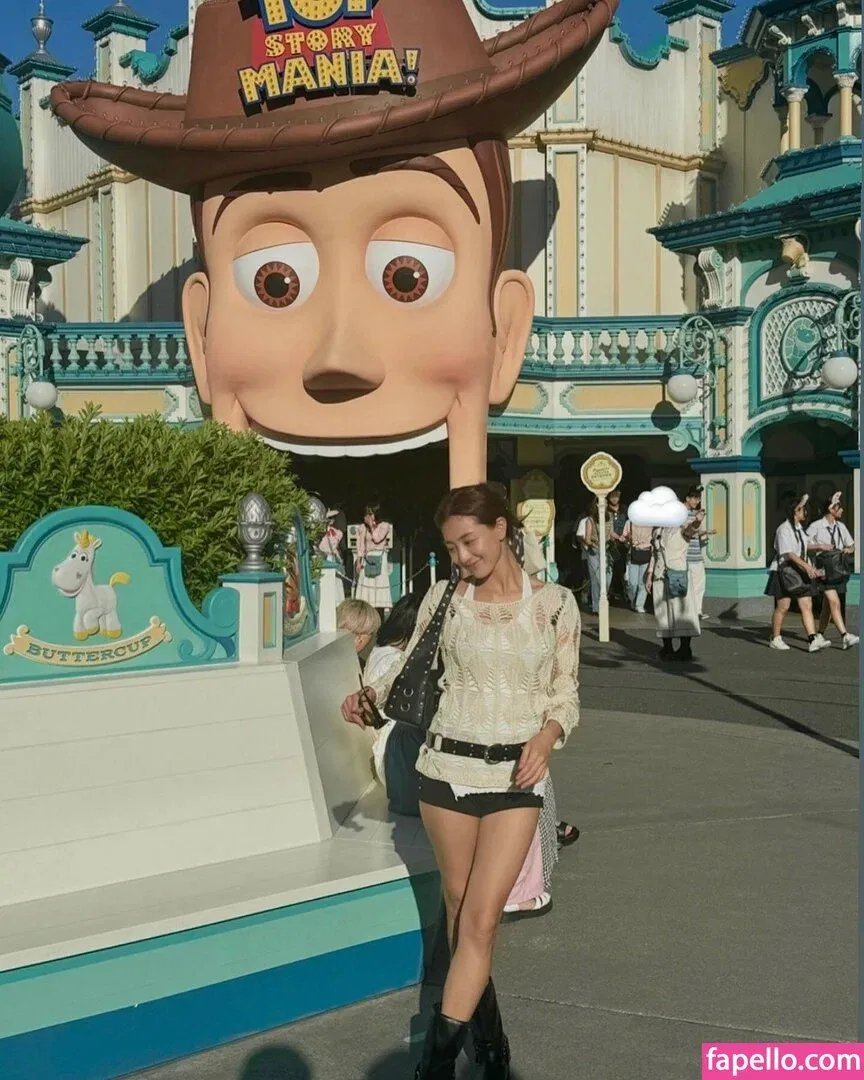 Jihyo Onlyfans Photo Gallery 