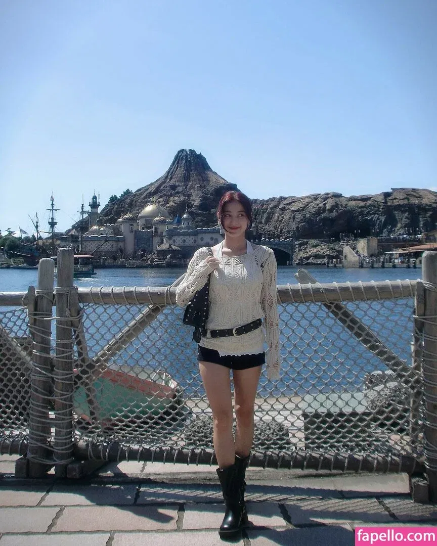 Jihyo Onlyfans Photo Gallery 