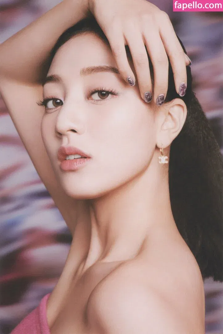 Jihyo Onlyfans Photo Gallery 