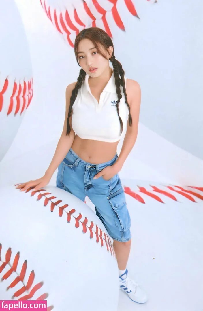 Jihyo Onlyfans Photo Gallery 