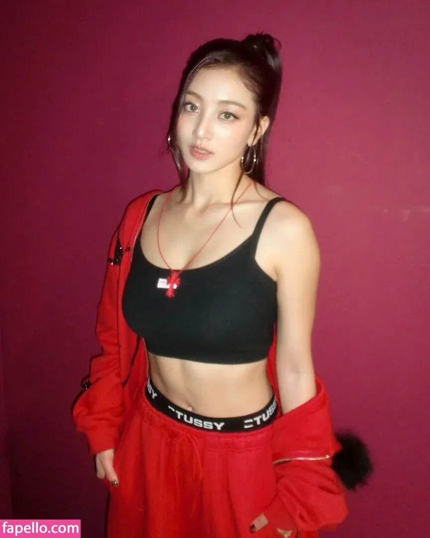 Jihyo Onlyfans Photo Gallery 