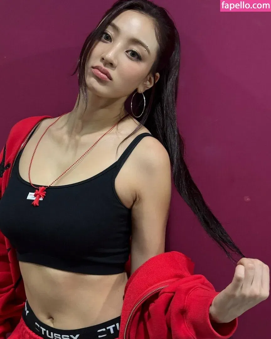 Jihyo Onlyfans Photo Gallery 