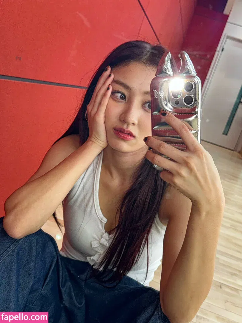 Jihyo Onlyfans Photo Gallery 