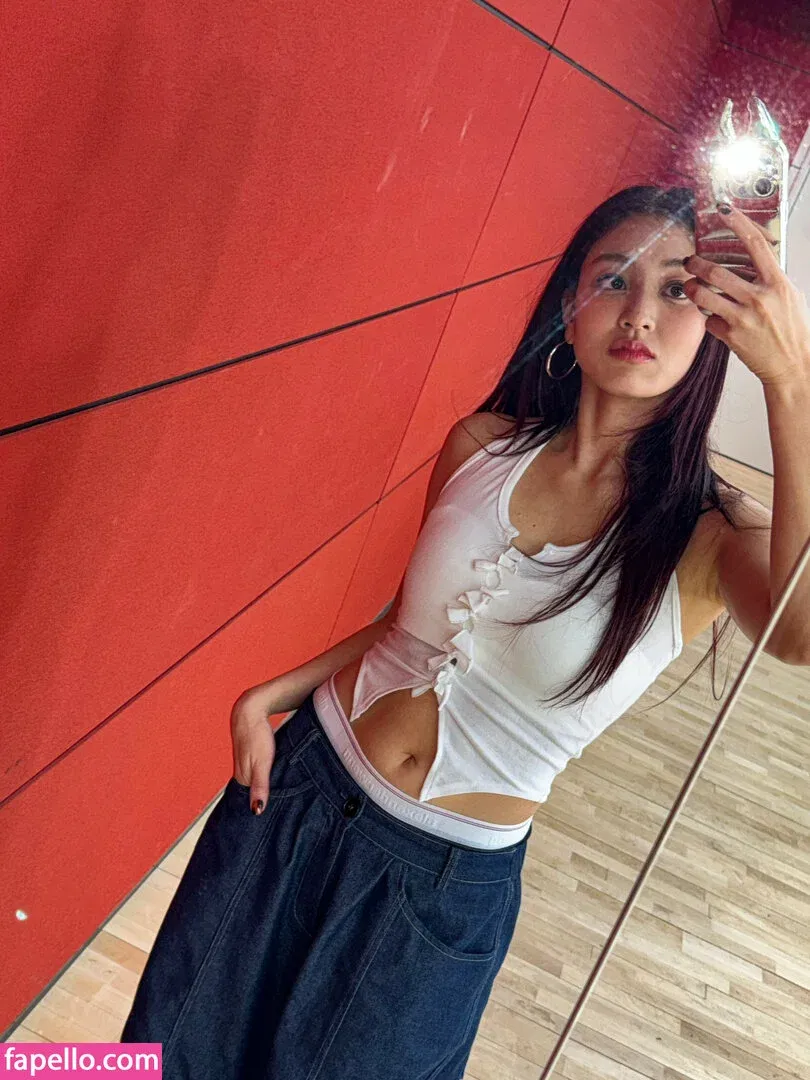 Jihyo Onlyfans Photo Gallery 