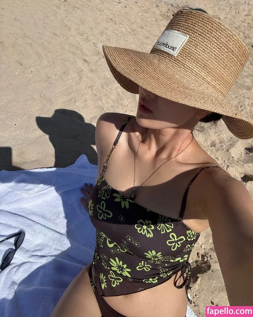 Jihyo Onlyfans Photo Gallery 