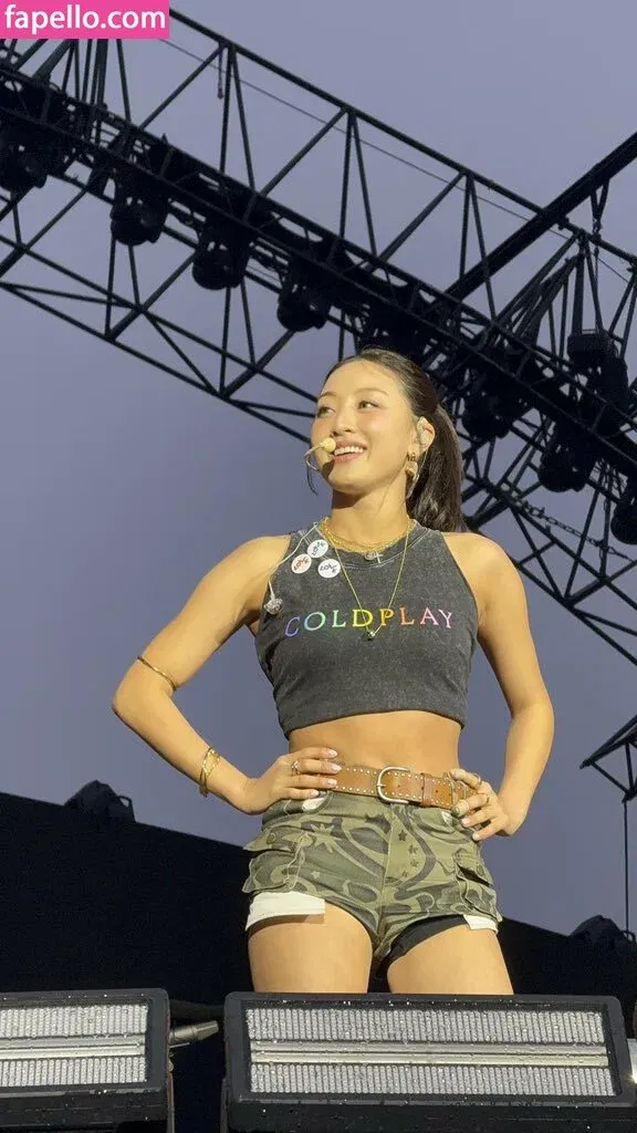 Jihyo Onlyfans Photo Gallery 