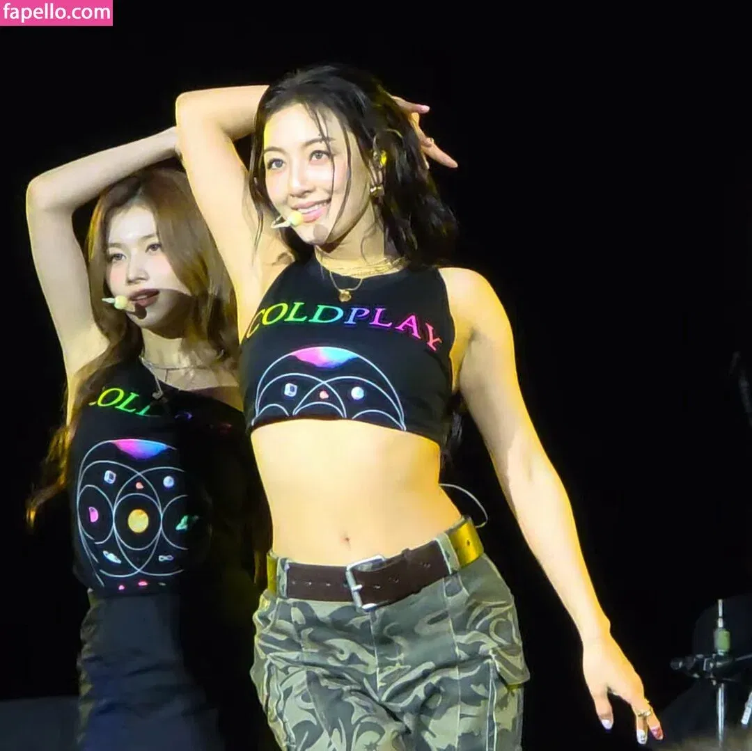 Jihyo Onlyfans Photo Gallery 