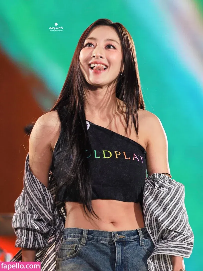 Jihyo Onlyfans Photo Gallery 