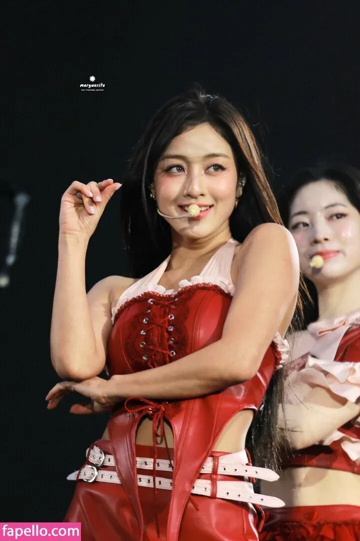 Jihyo Onlyfans Photo Gallery 