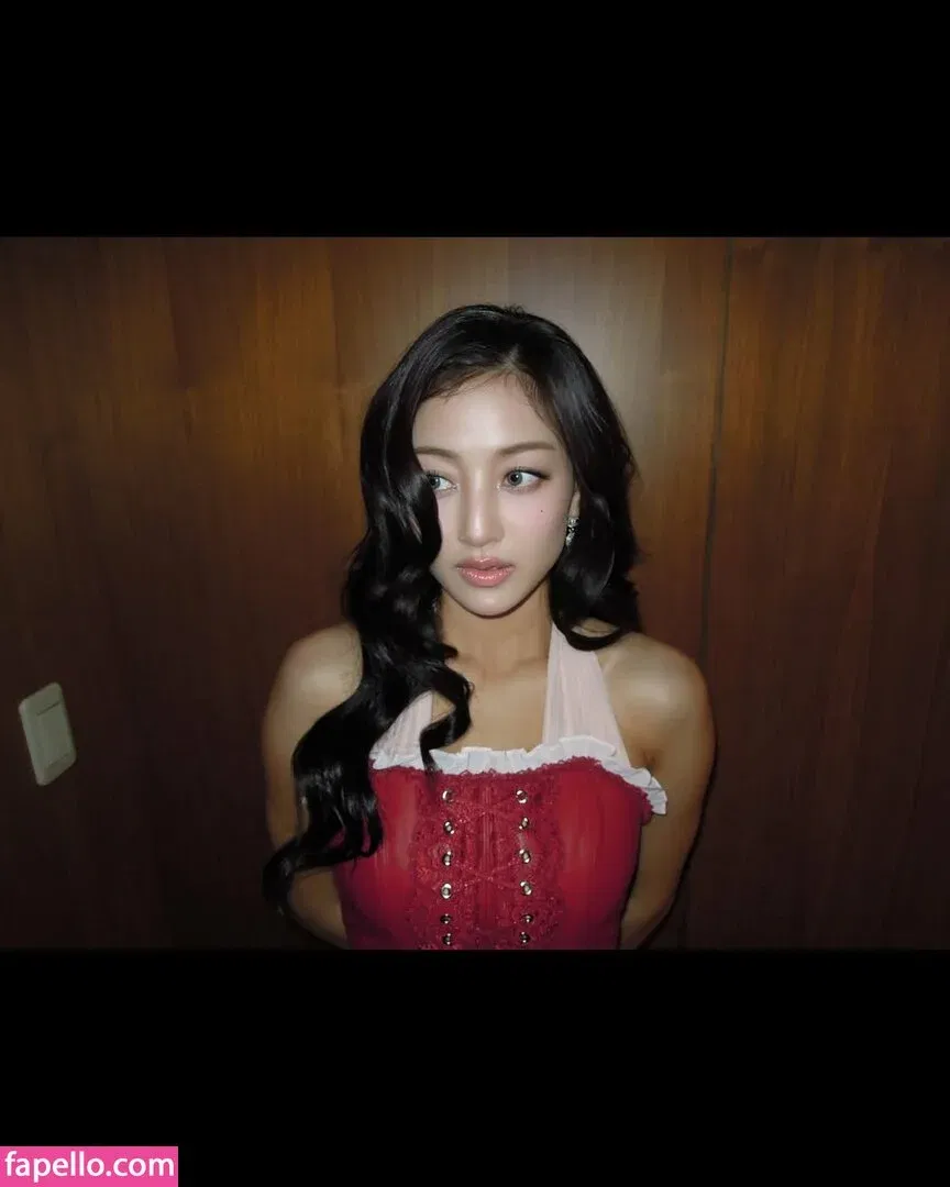 Jihyo Onlyfans Photo Gallery 