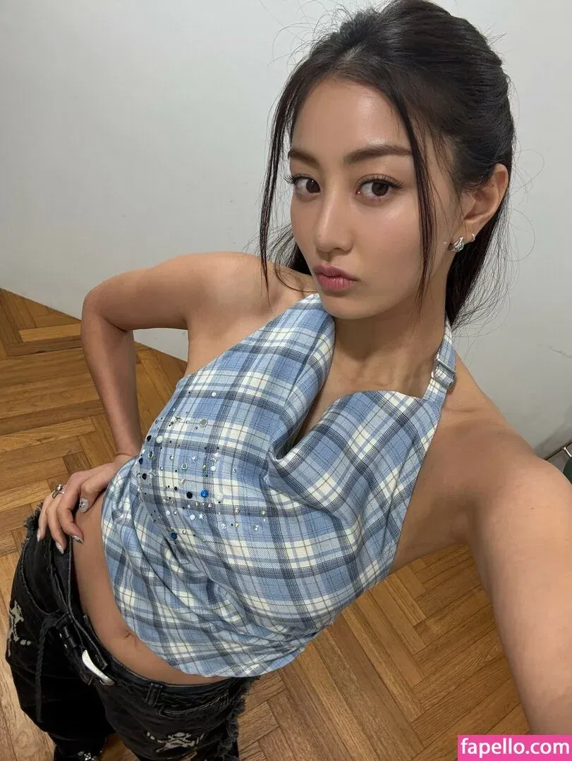 Jihyo Onlyfans Photo Gallery 
