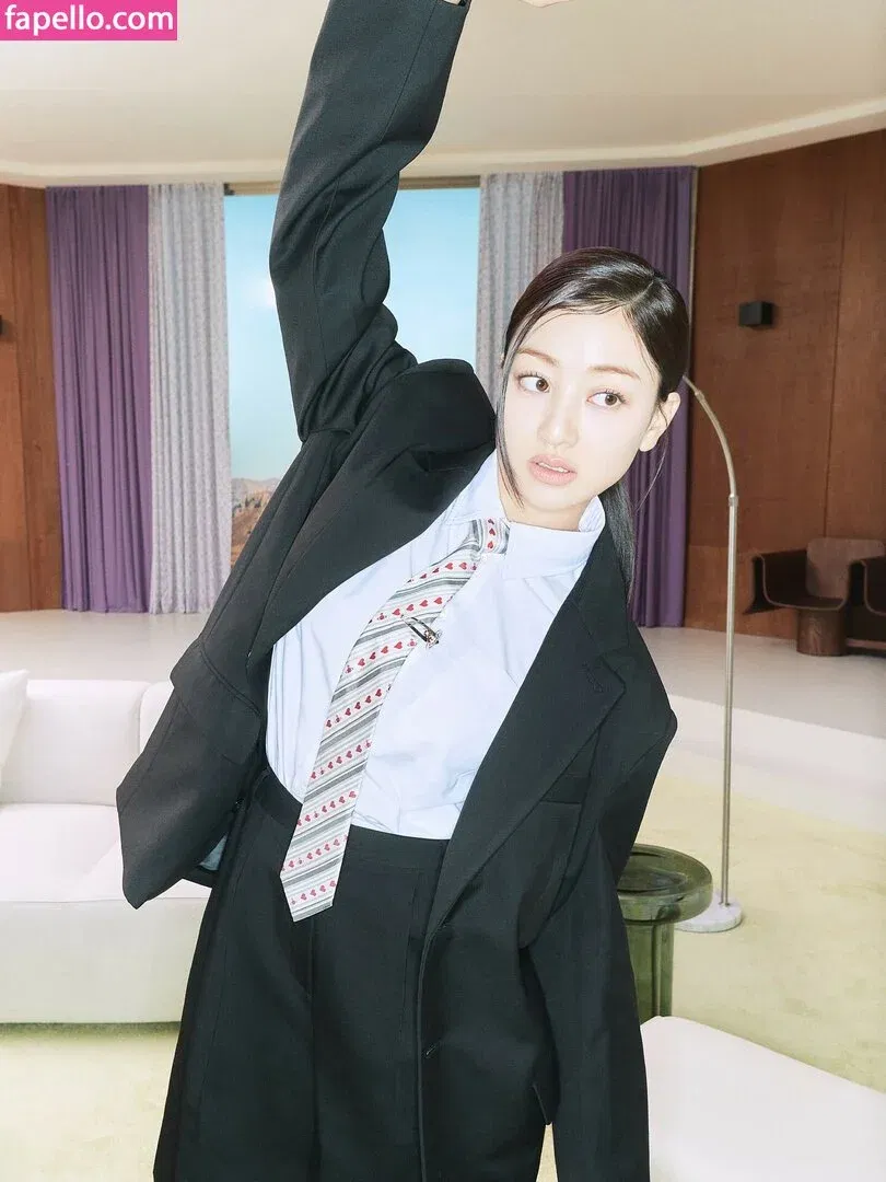 Jihyo Onlyfans Photo Gallery 