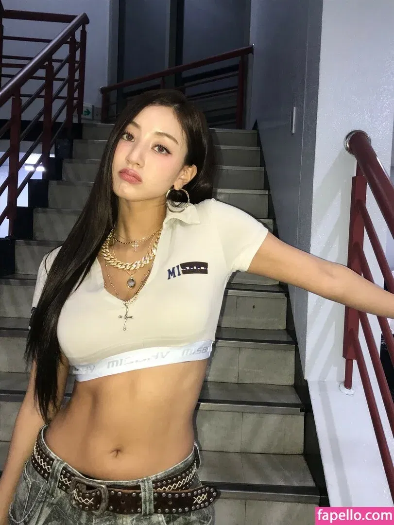 Jihyo Onlyfans Photo Gallery 