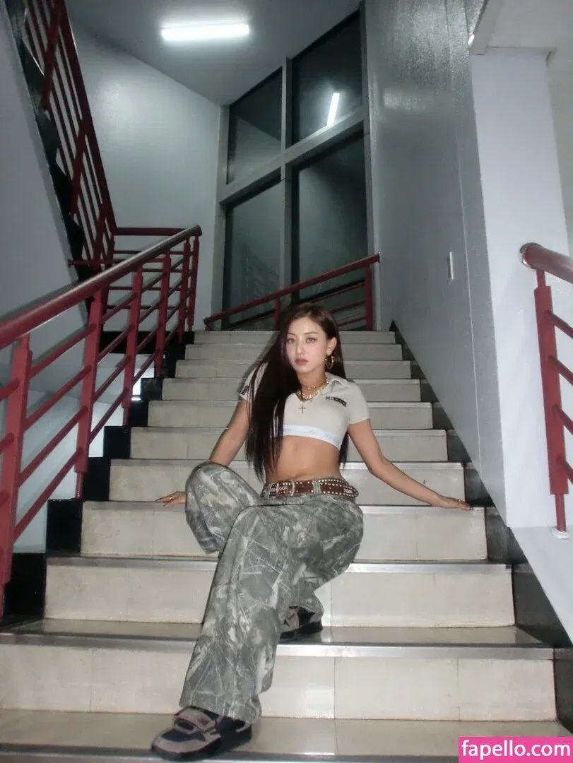 Jihyo Onlyfans Photo Gallery 