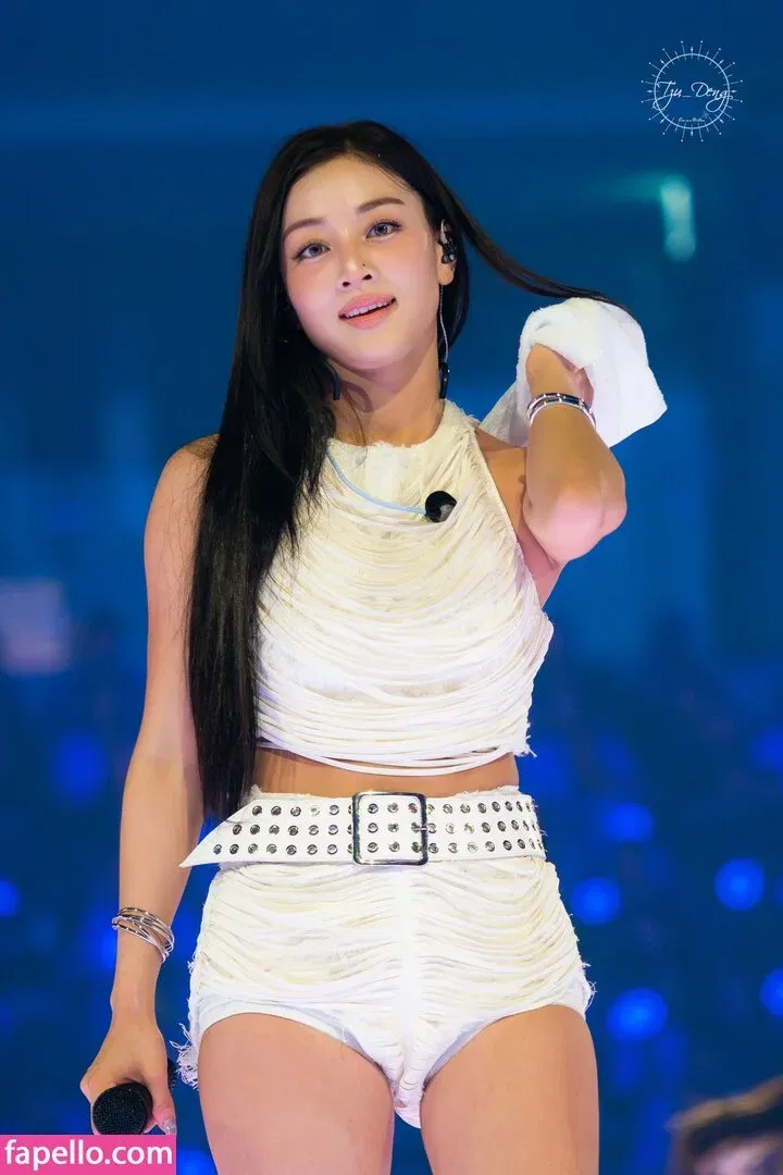 Jihyo Onlyfans Photo Gallery 