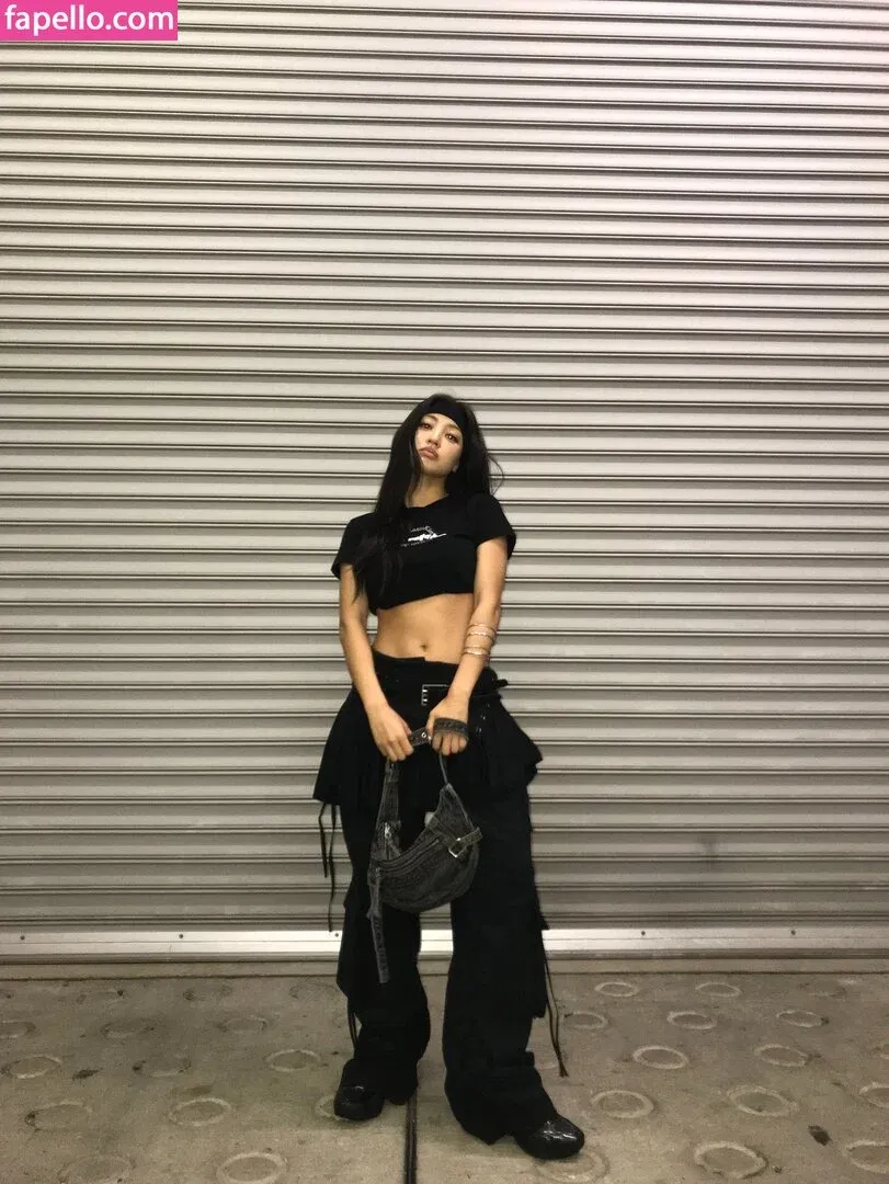 Jihyo Onlyfans Photo Gallery 