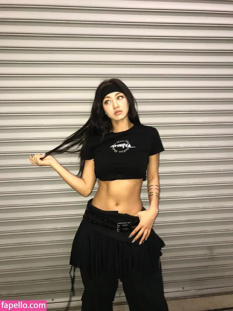 Jihyo Onlyfans Photo Gallery 