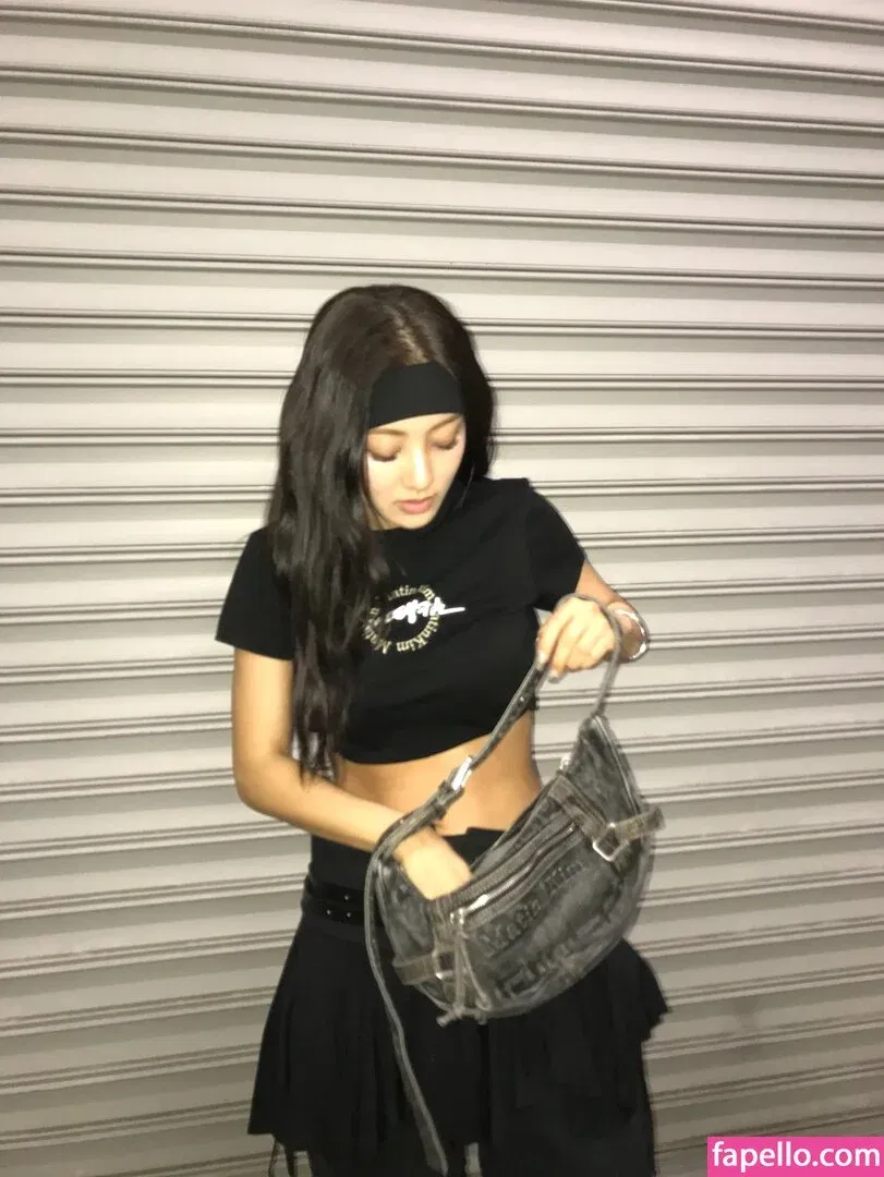 Jihyo Onlyfans Photo Gallery 