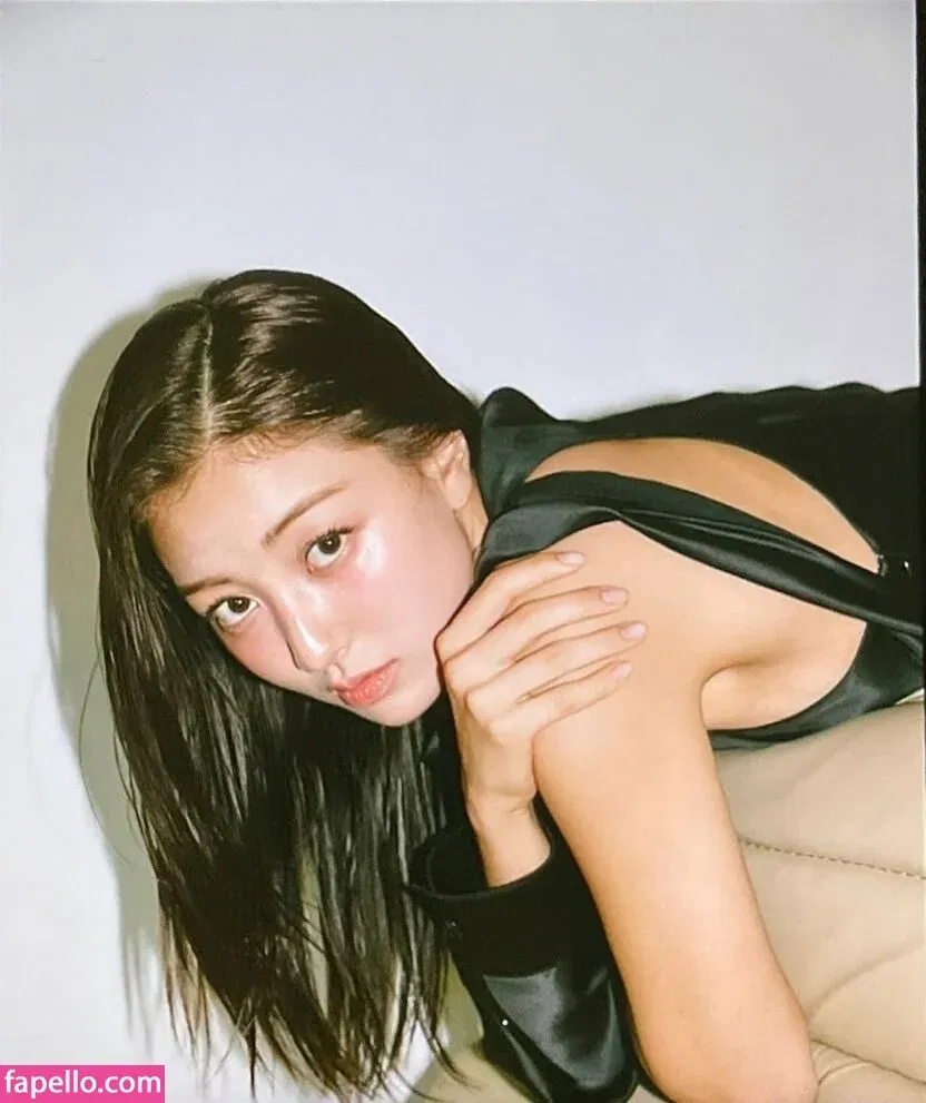 Jihyo Onlyfans Photo Gallery 