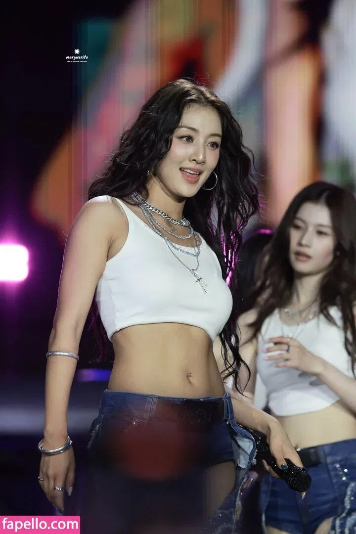 Jihyo Onlyfans Photo Gallery 