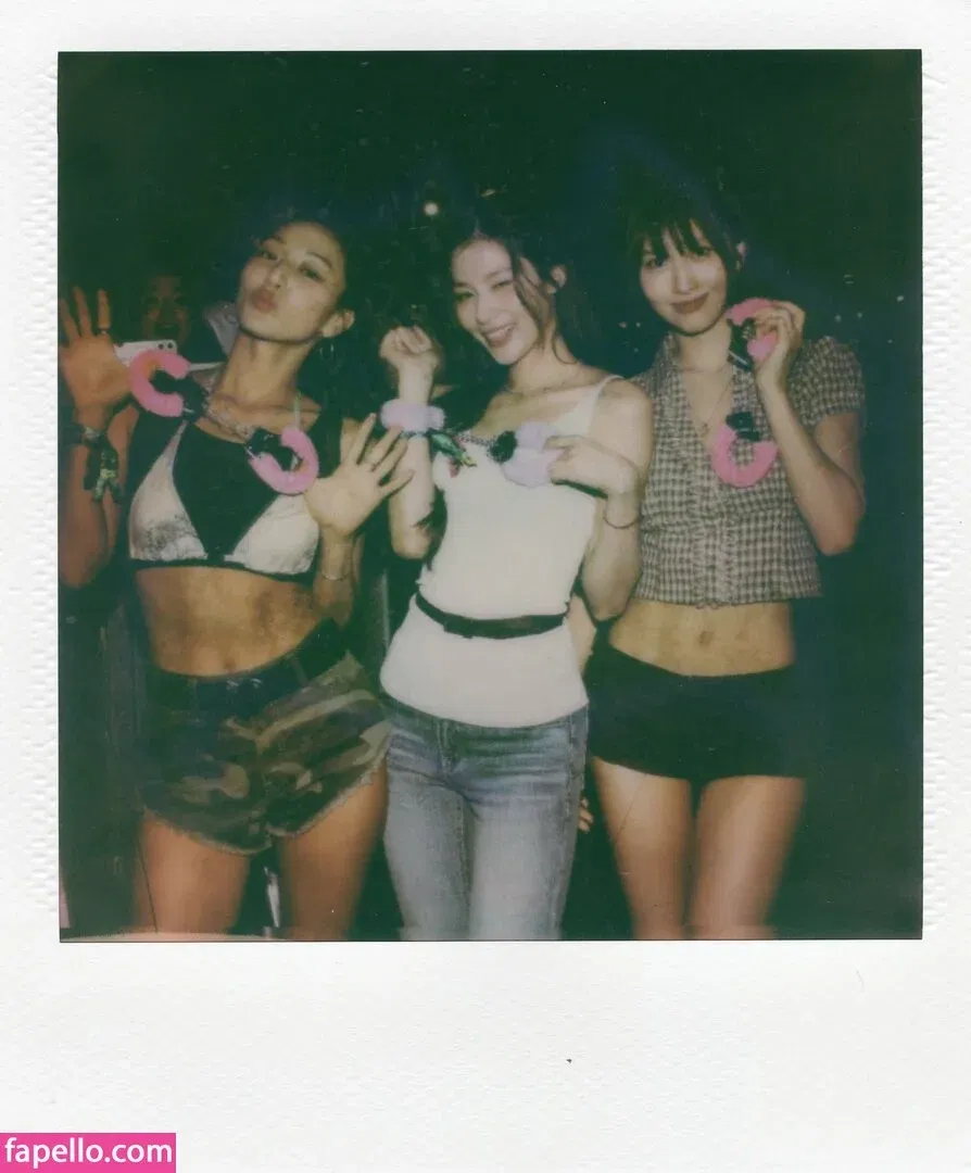 Jihyo Onlyfans Photo Gallery 