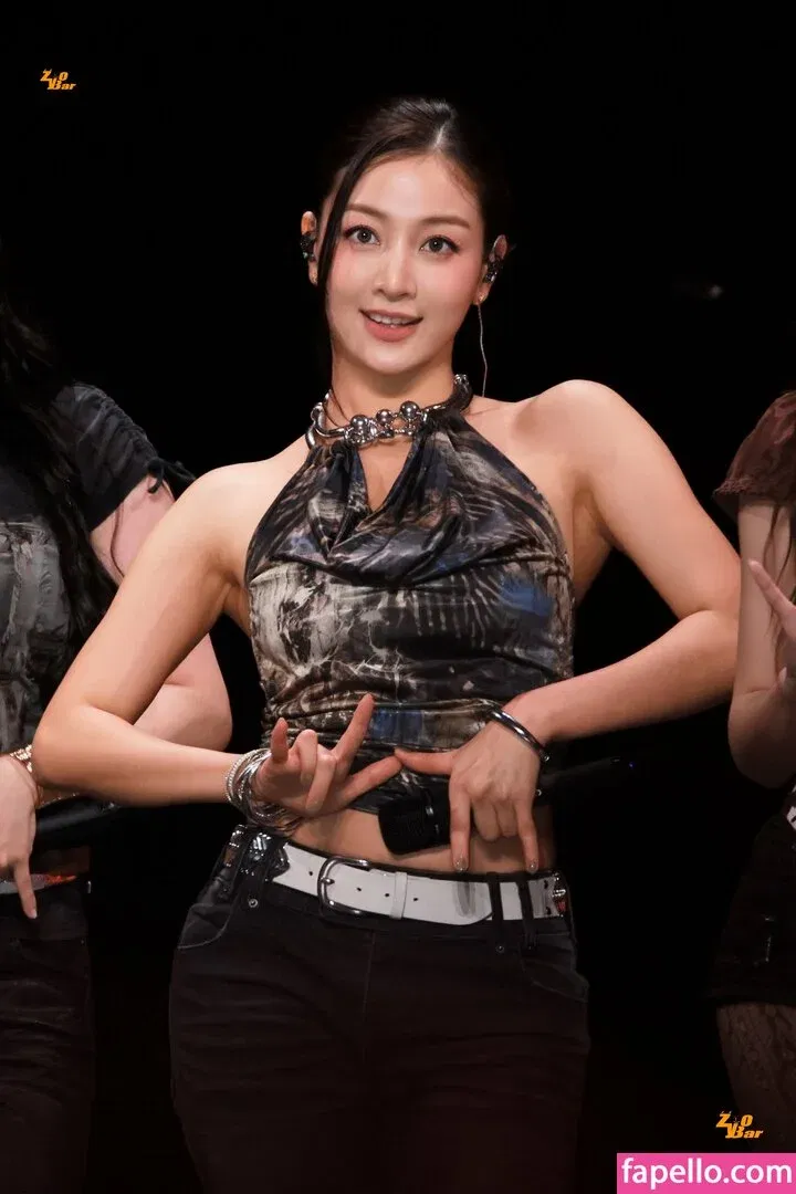 Jihyo Onlyfans Photo Gallery 