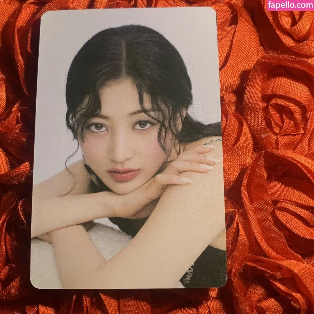 Jihyo Onlyfans Photo Gallery 