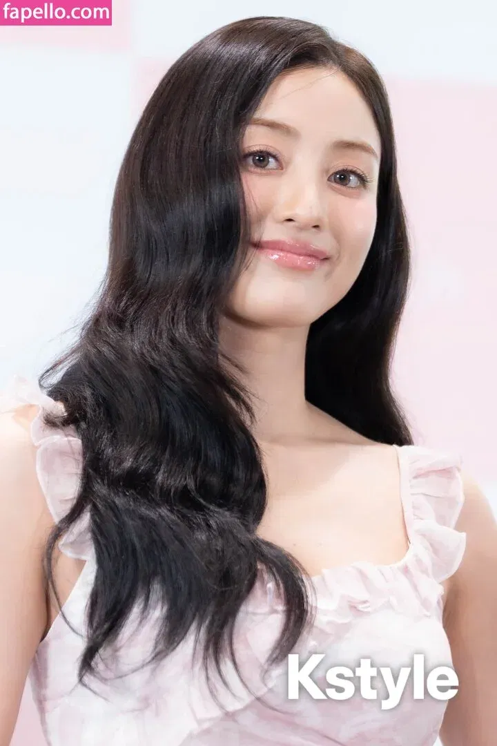 Jihyo Onlyfans Photo Gallery 