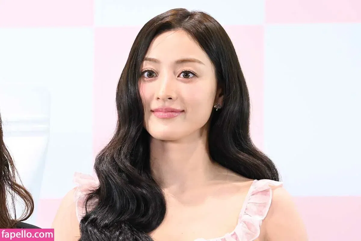 Jihyo Onlyfans Photo Gallery 