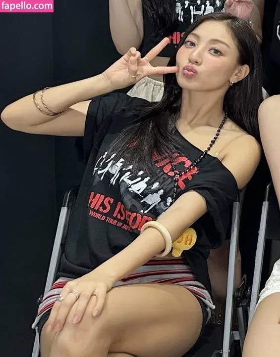 Jihyo Onlyfans Photo Gallery 