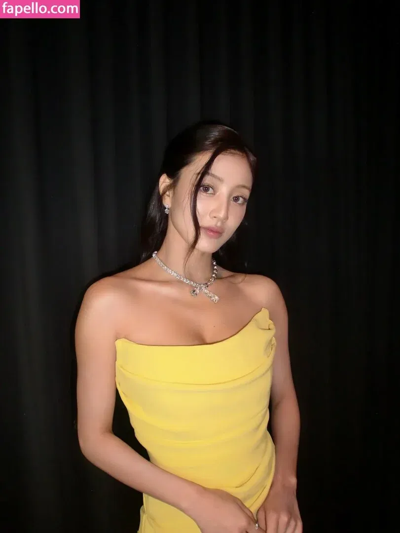 Jihyo Onlyfans Photo Gallery 