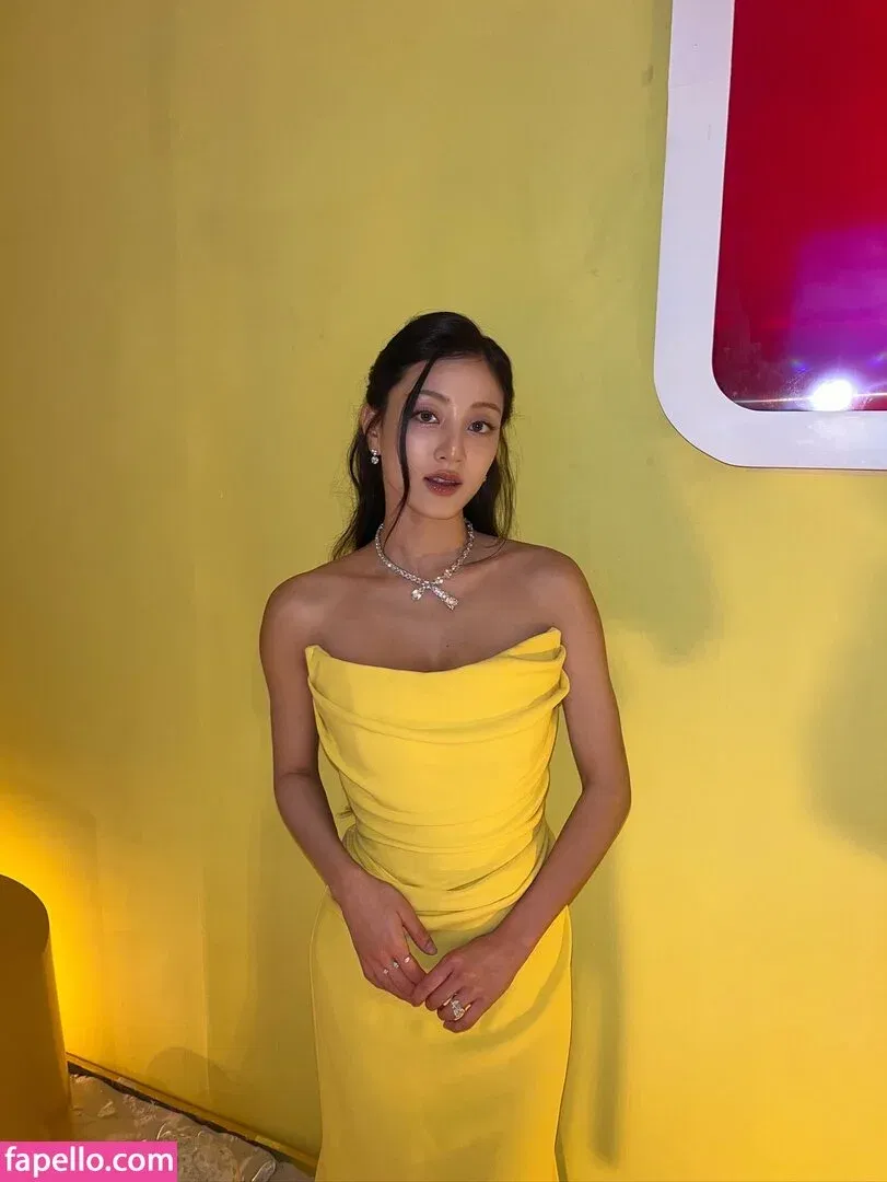 Jihyo Onlyfans Photo Gallery 