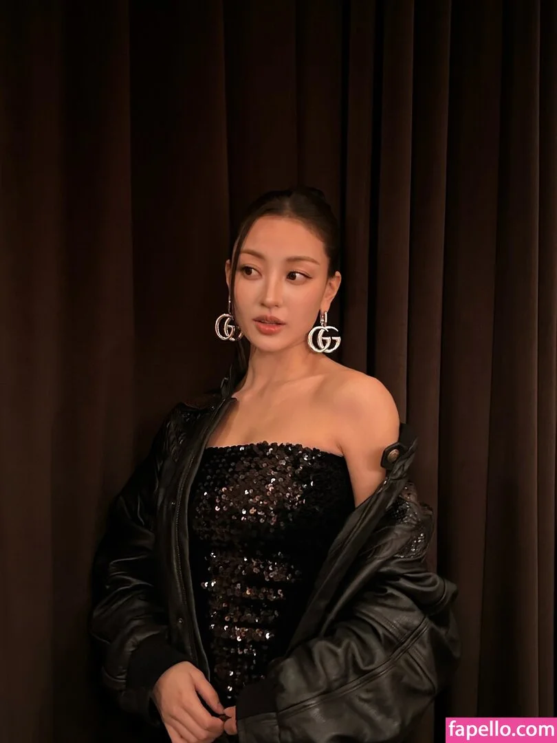 Jihyo Onlyfans Photo Gallery 